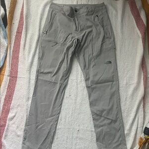 The North Face Men's Light Gray Cargo Pants